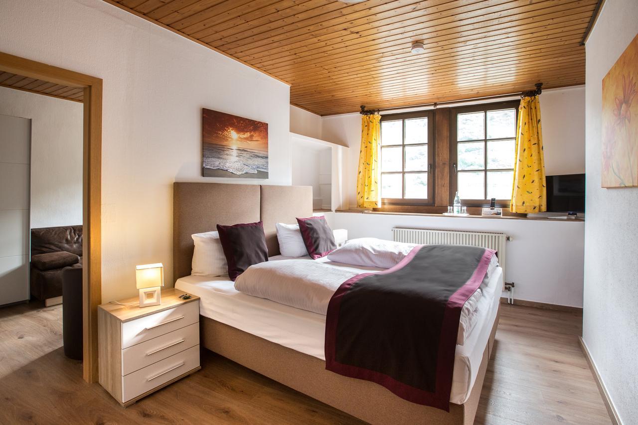 Ellenzer Goldbaeumchen Hotel Kültér fotó