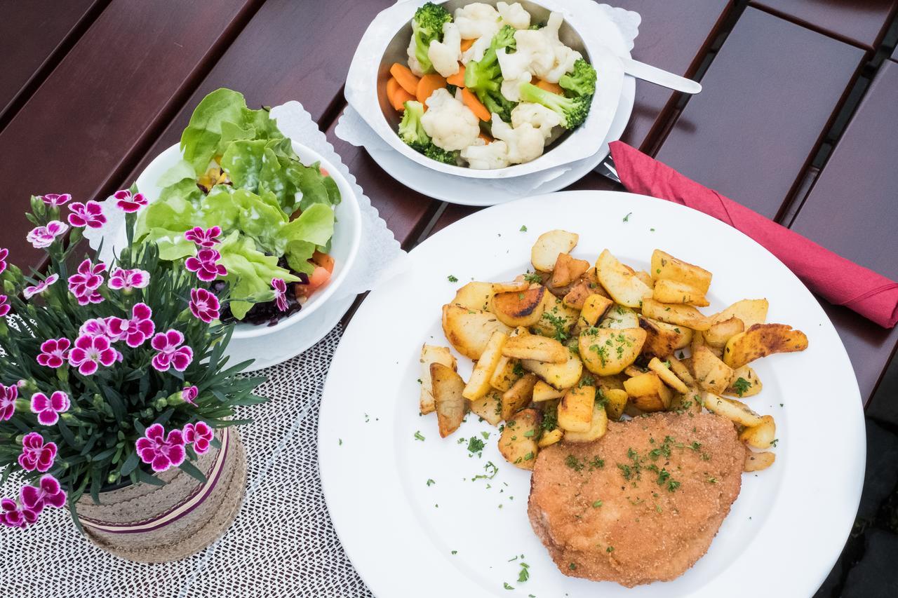 Ellenzer Goldbaeumchen Hotel Kültér fotó